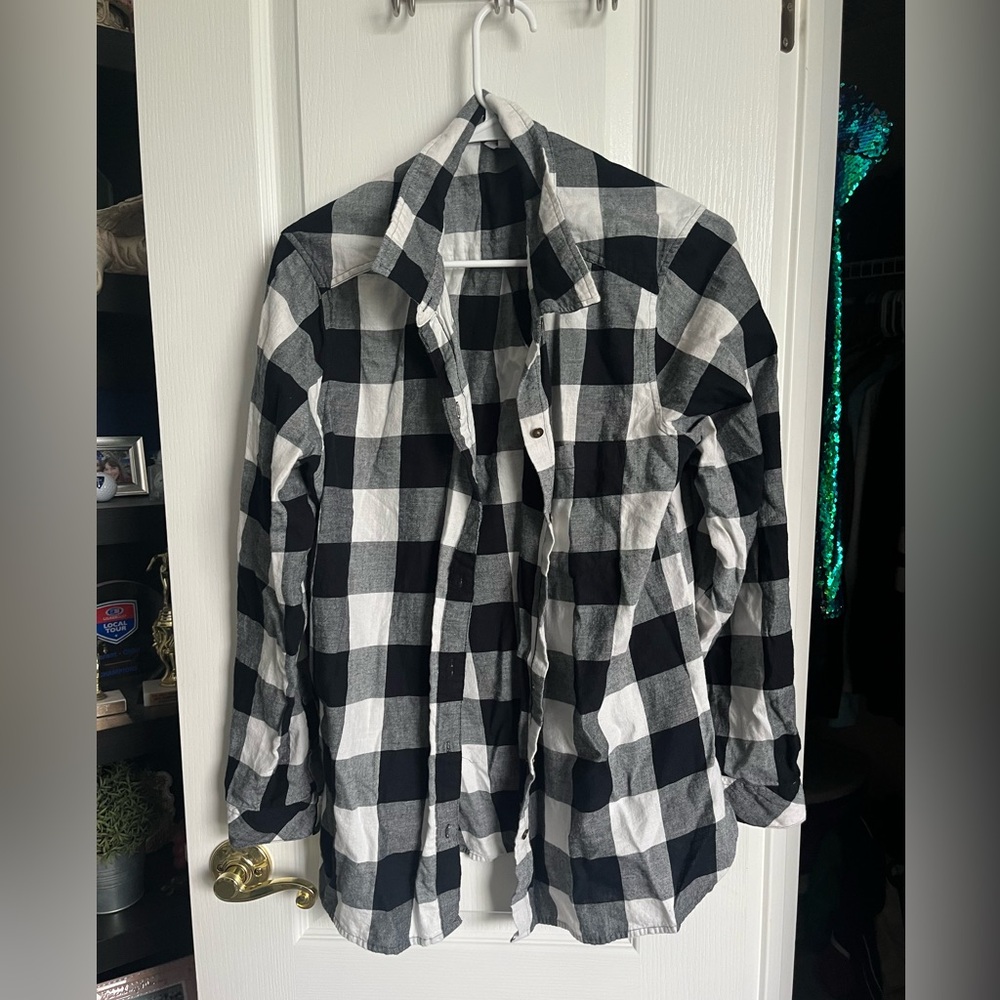 Sonoma Black and White Lightweight Plaid Shirt Jacket